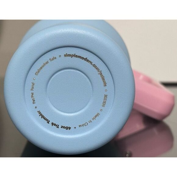 Simple Modern Trek 40oz Tumbler with Handle and Straw Lid, SWEET TAFFY - Picture 6 of 8